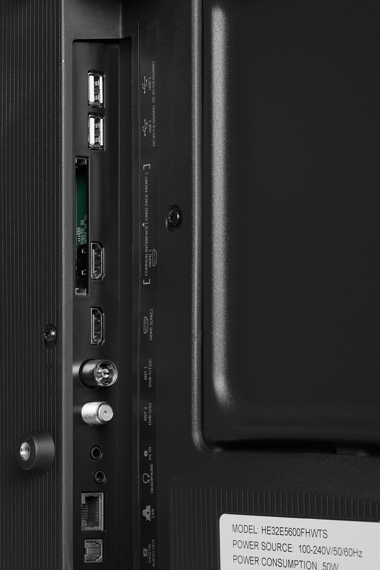 Télévision Numérique Smart Hisense 40 pouces HD model 40A6000FS noir avec  connecteur USB et HDMI - Bon Comptoir