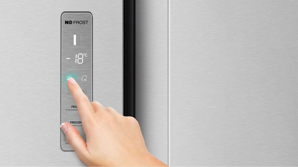 Réfrigérateur combiné RB440N4AFE Hisense Téléviseurs