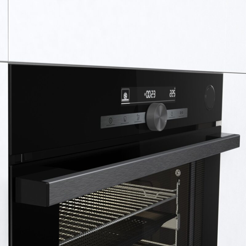 Four multifonctions SteamAdd<br>pyrolyse<br>O643PG