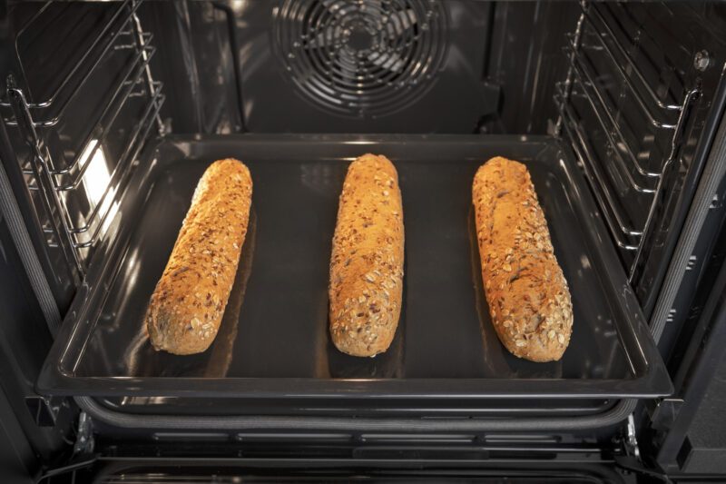 Four multifonctions SteamAdd+<br>pyrolyse<br>HO66F PizzaChef