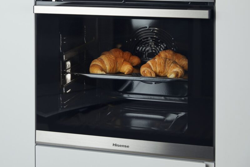 Four multifonctions SteamAdd+<br>pyrolyse<br>O643PX